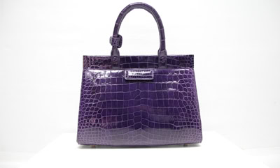 Why Crocodile Skin Is A Good Material Choice For Making Handbag In Thailand