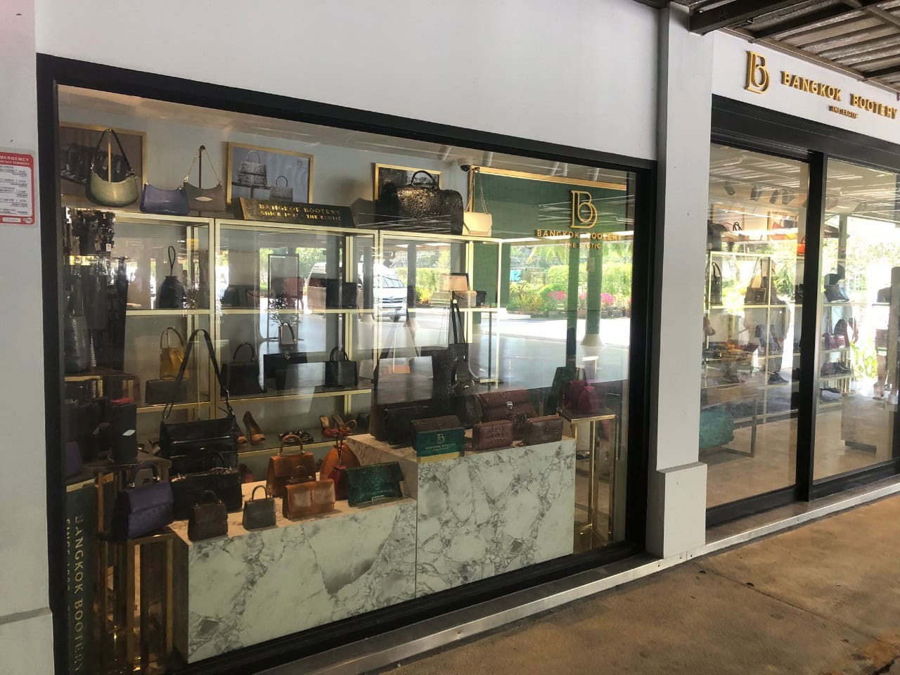 SAMUI INTERNATIONAL AIRPORT (4)